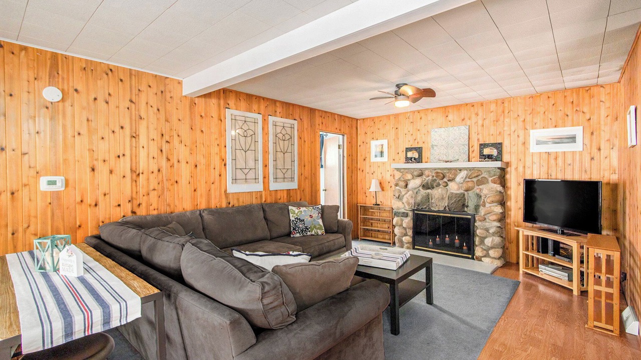 Photo of Livingroom in Plainwell