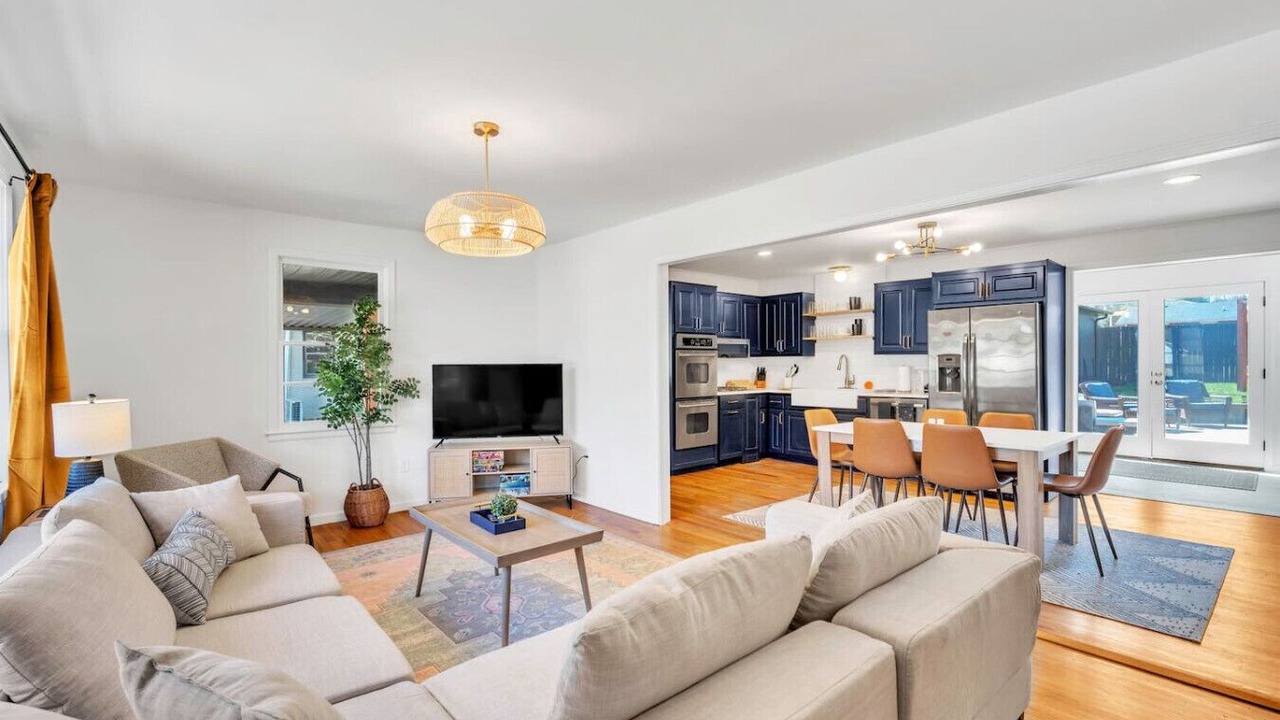Photo of Livingroom in Greenville