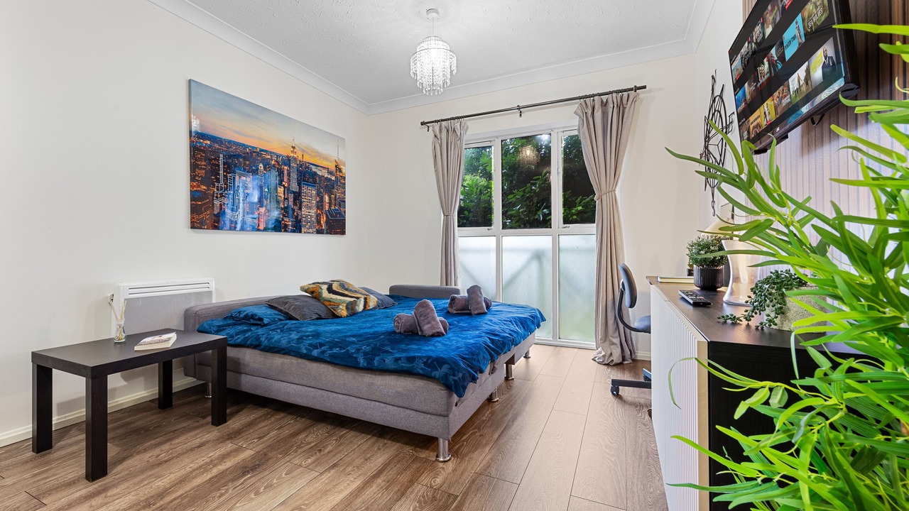 Photo of Others in New Cross