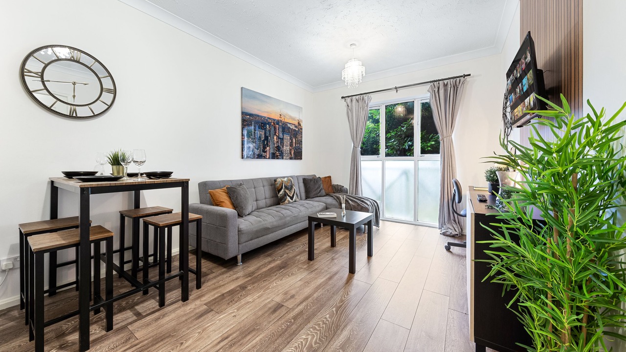 Photo of Others in New Cross