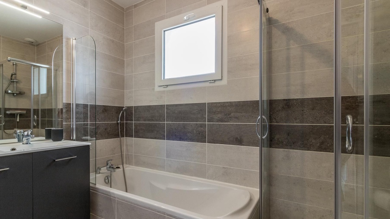 Photo of Bathroom in Castelmaurou