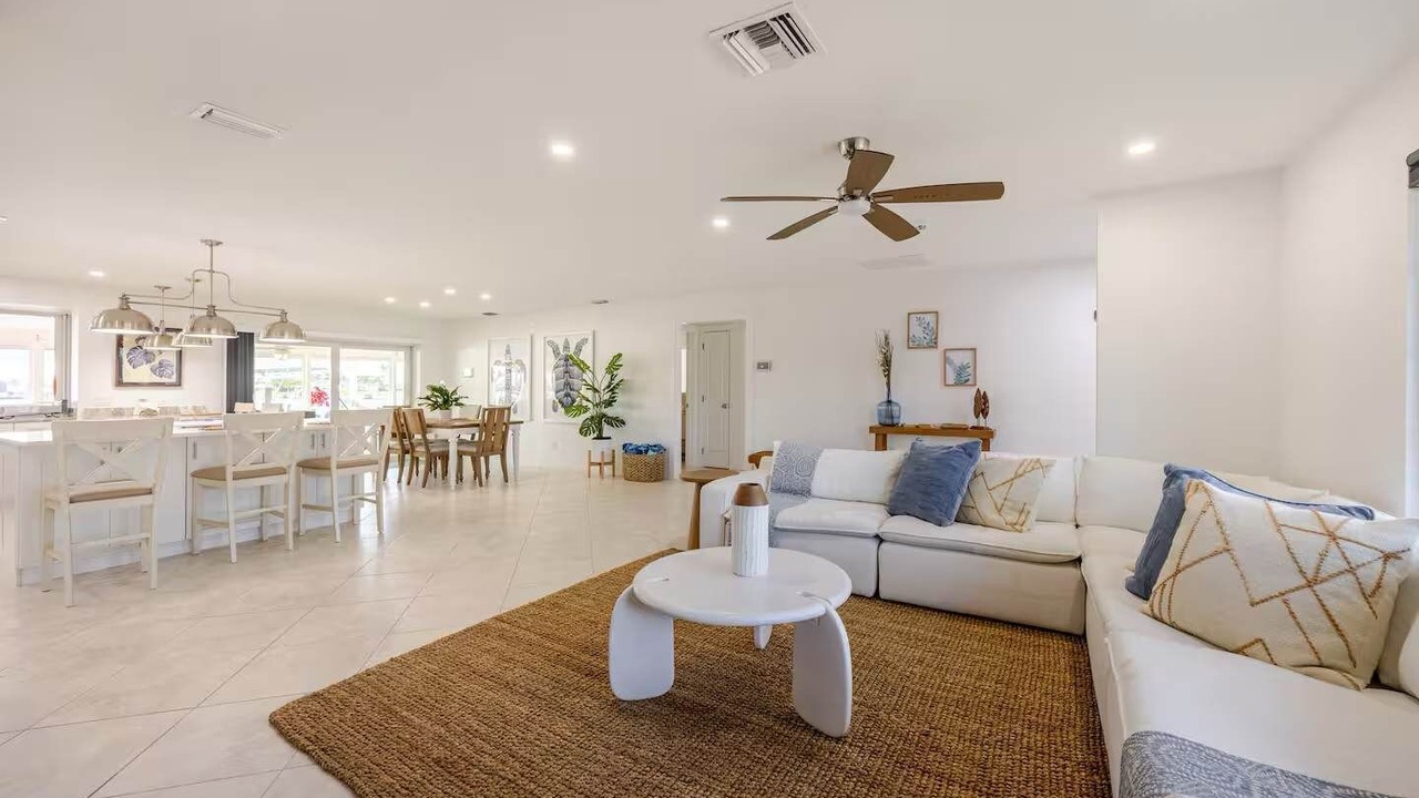 Photo of Others in Eight Lakes