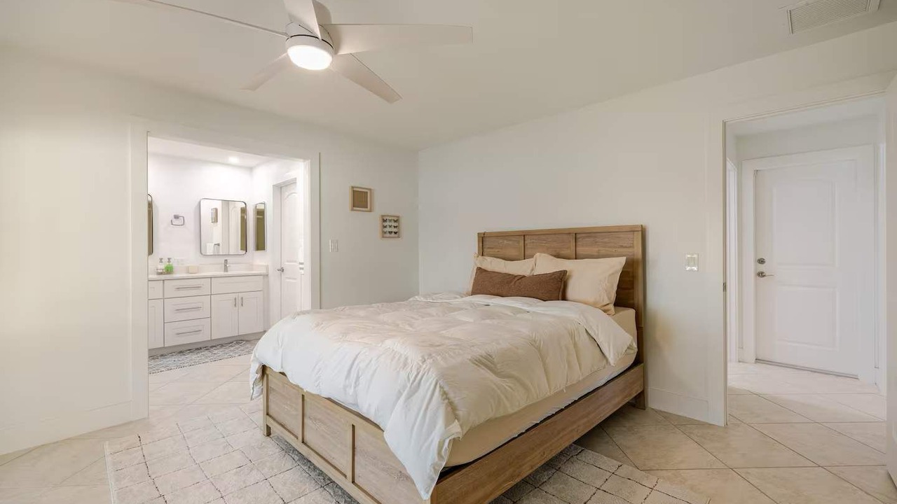 Photo of Others in Eight Lakes