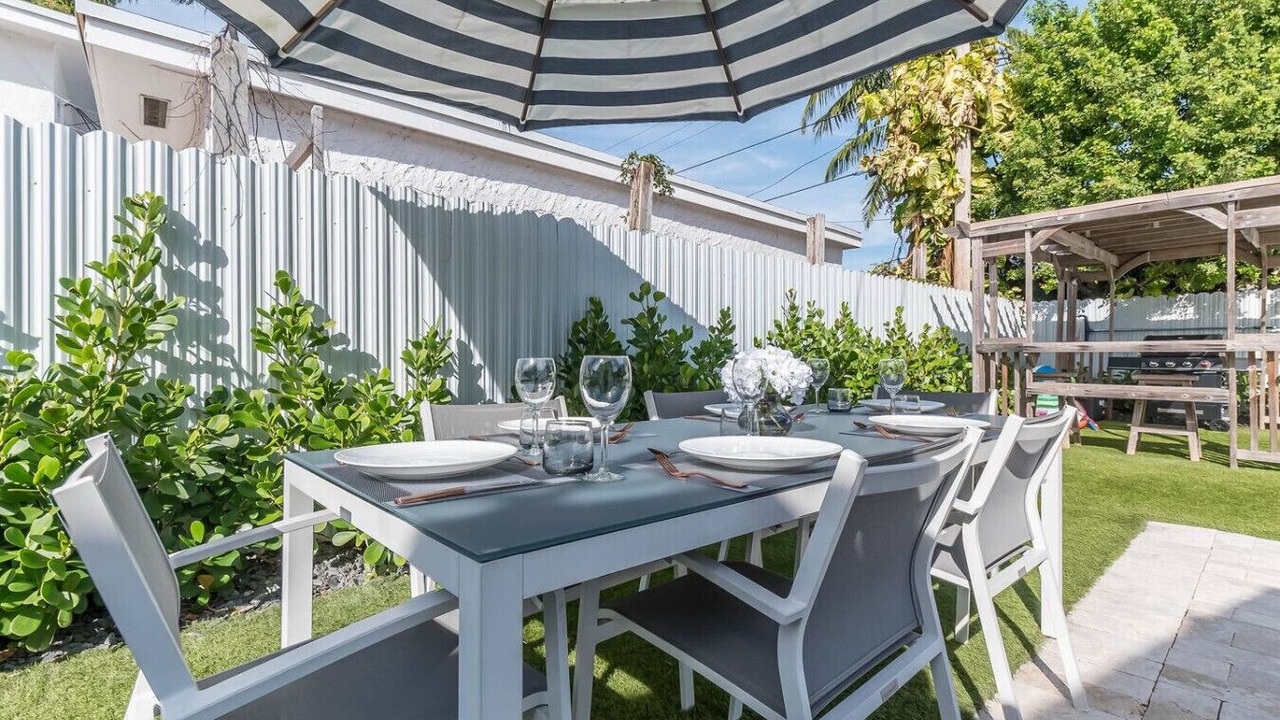 Photo of Outdoor in Coral Way