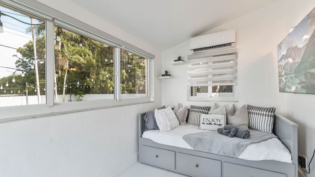 Photo of Bedroom in Coral Way