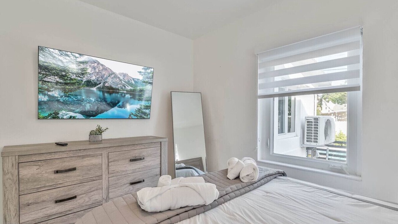 Photo of Bedroom in Coral Way