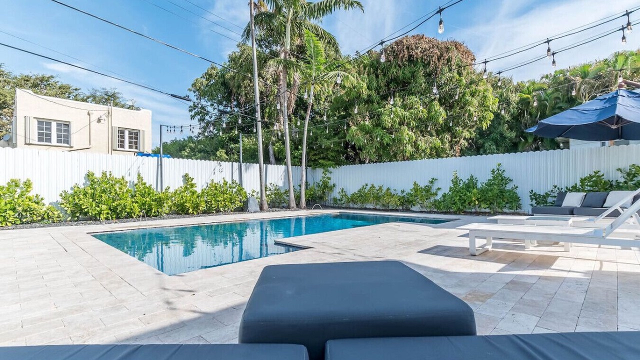 Photo of Outdoor in Coral Way