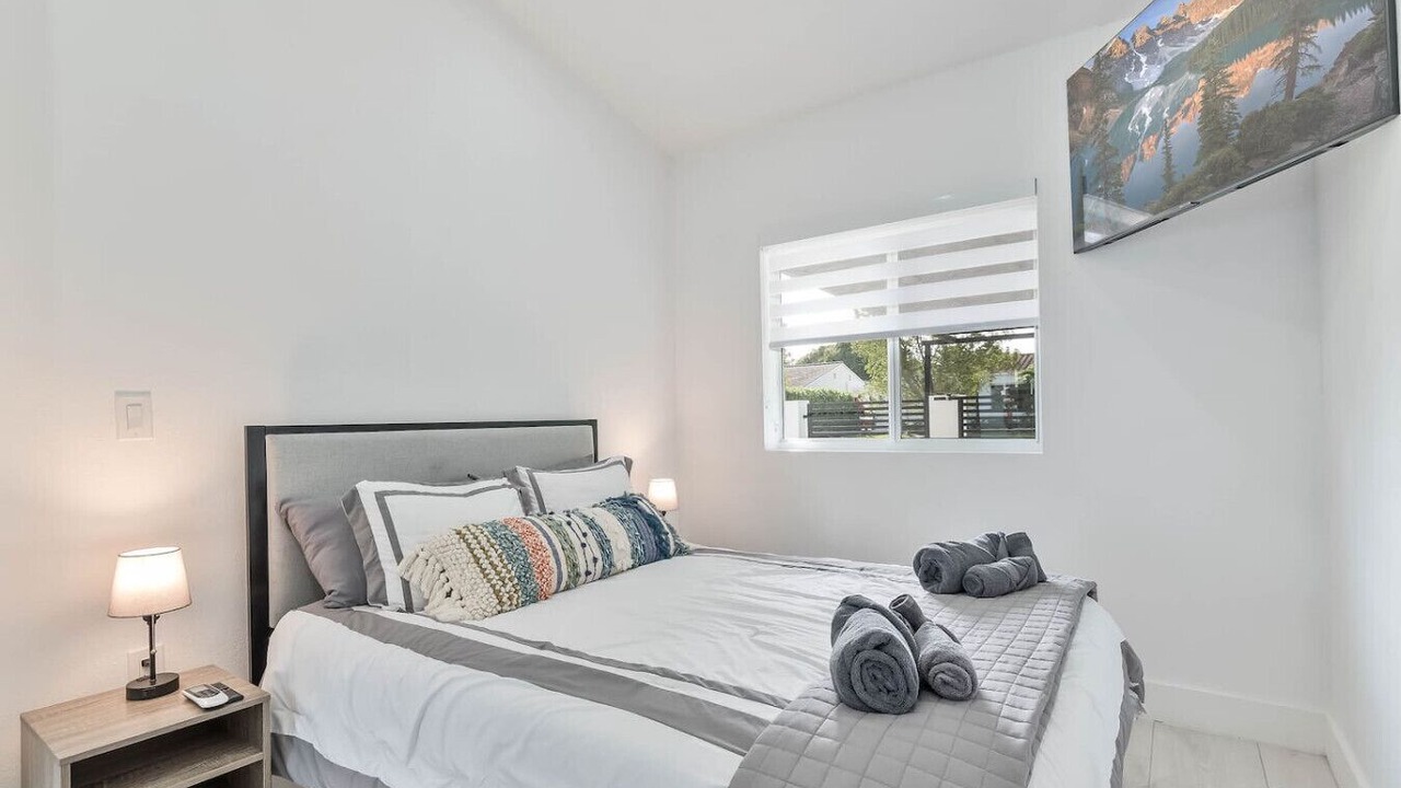 Photo of Bedroom in Coral Way