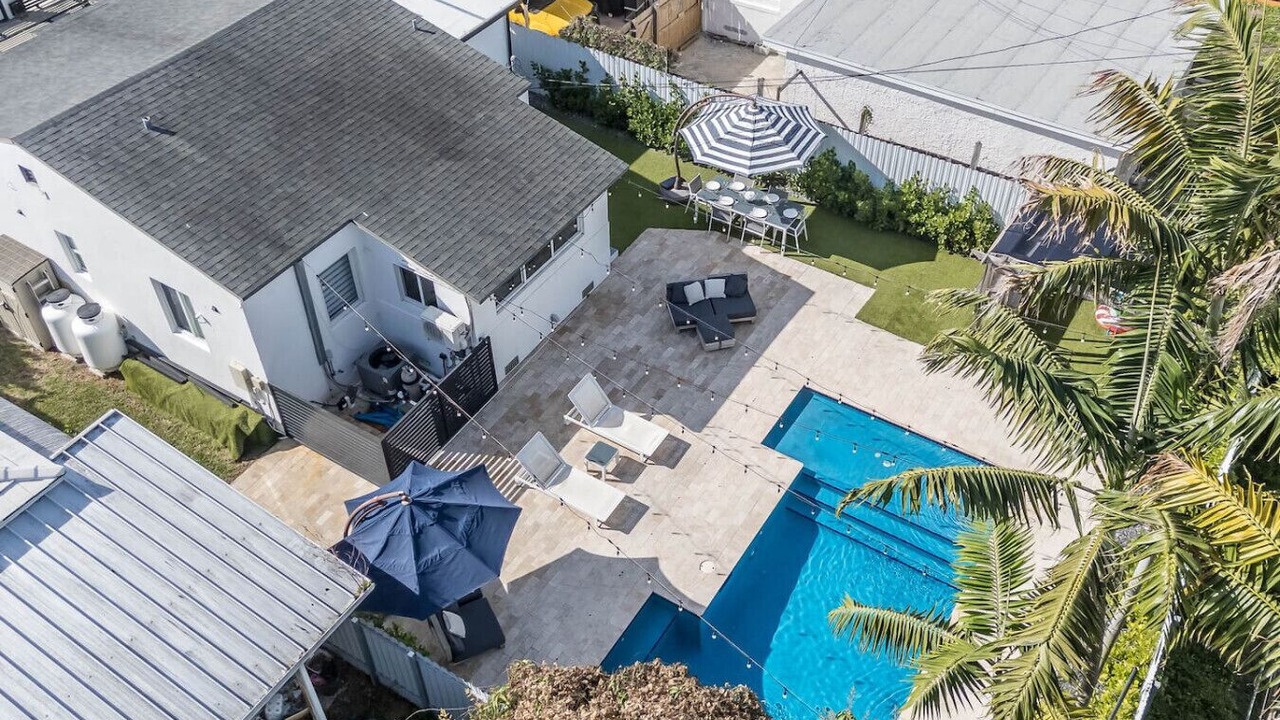 Photo of Outdoor in Coral Way