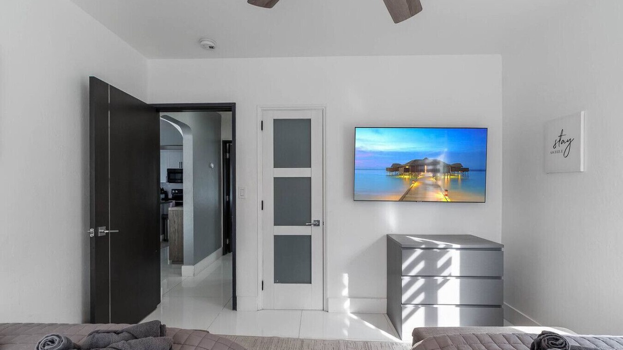 Photo of Bedroom in Coral Way
