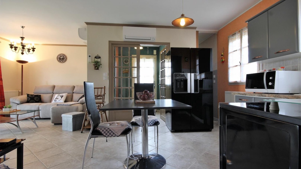 Photo of Others in Marigny