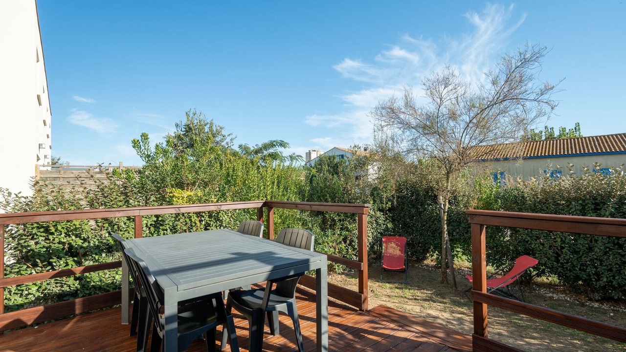 Photo of Outdoor in Serignan