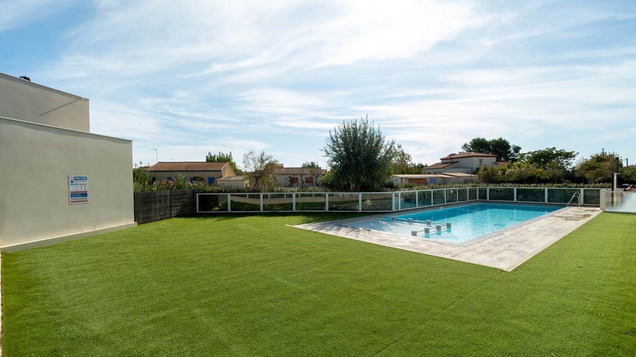 Photo of Outdoor in Serignan