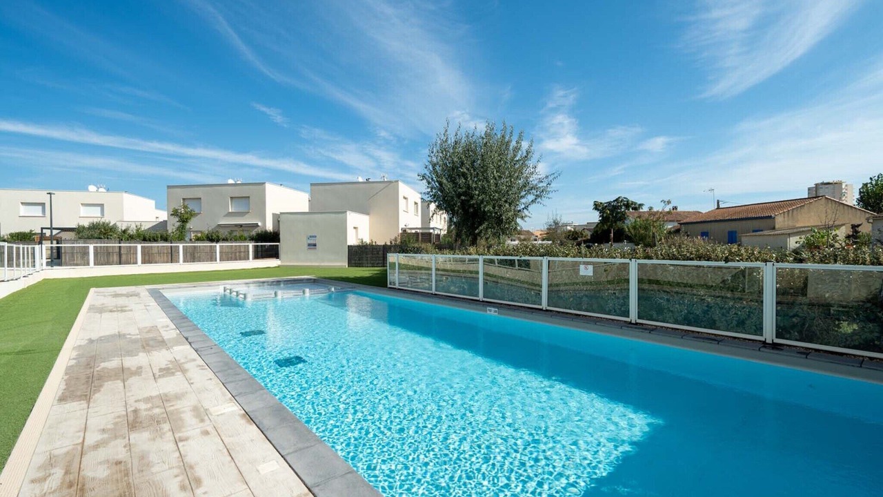 Photo of Outdoor in Serignan