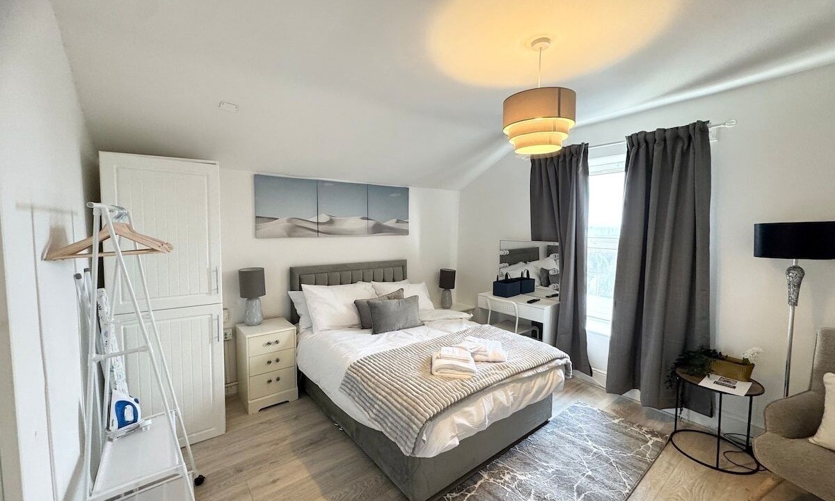 Photo of Bedroom in Barry