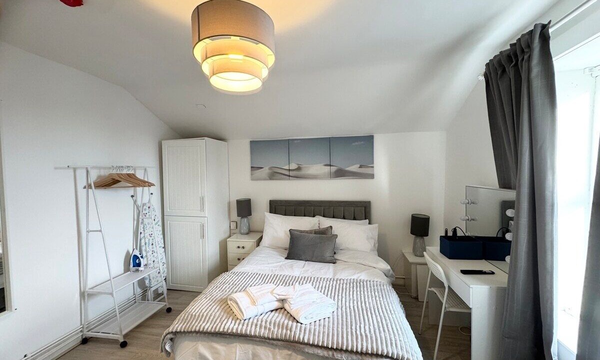 Photo of Bedroom in Barry