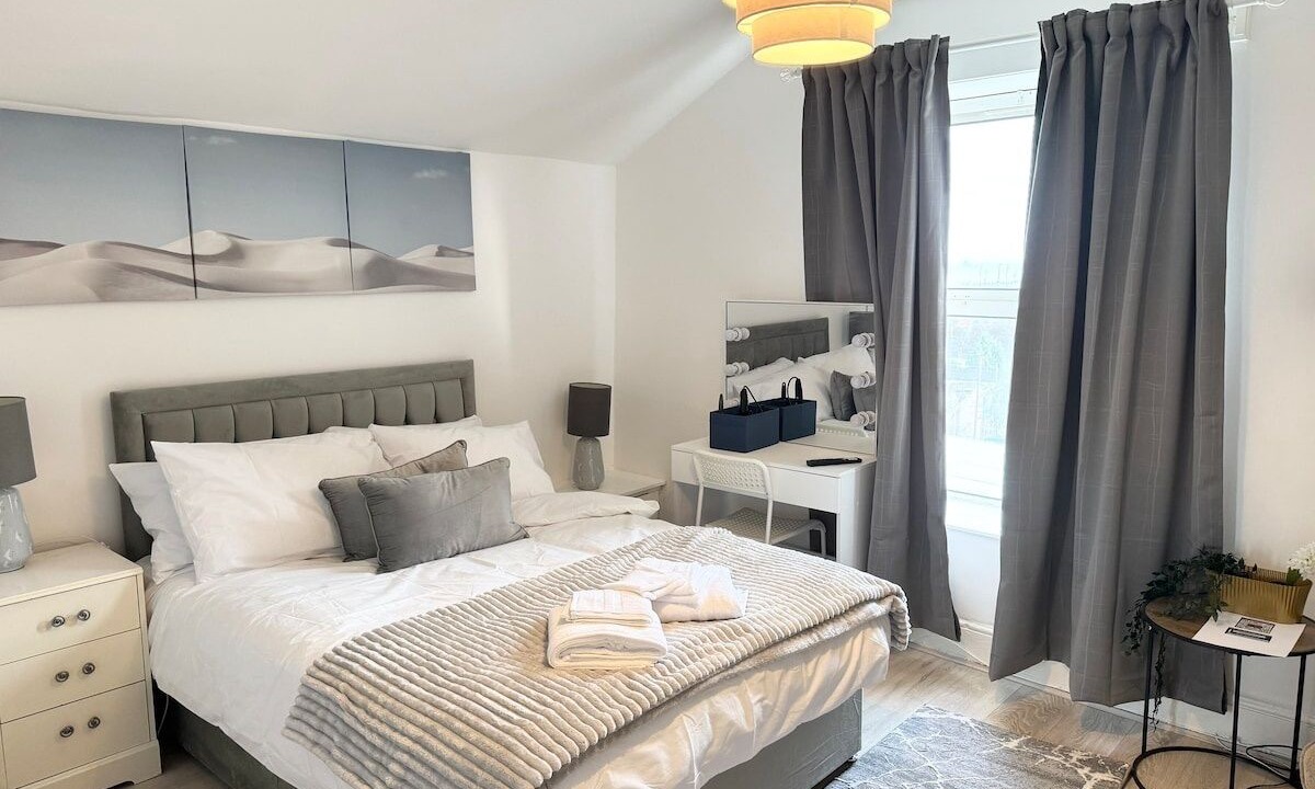 Photo of Bedroom in Barry