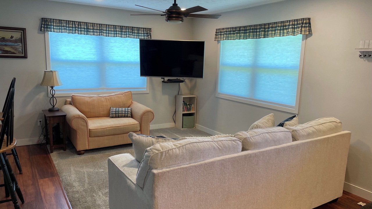 Photo of Livingroom in Thayer