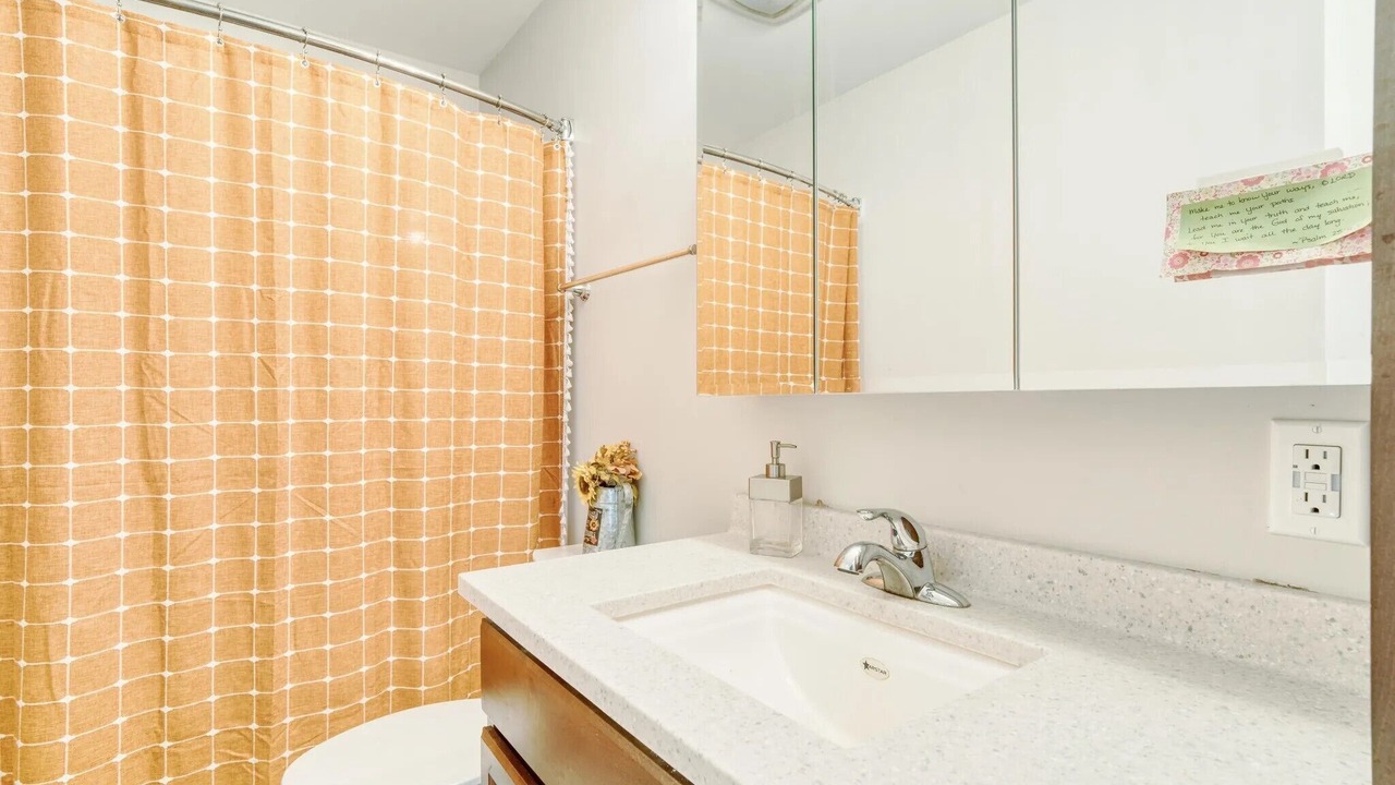 Photo of Bathroom in Thayer