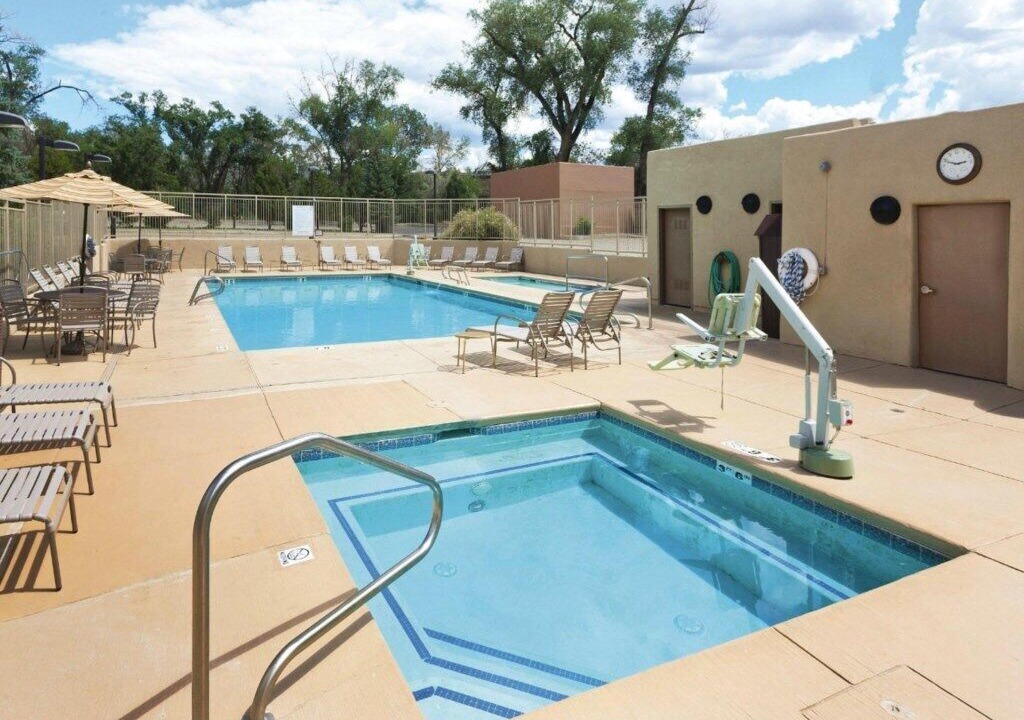 Photo of Others in Taos