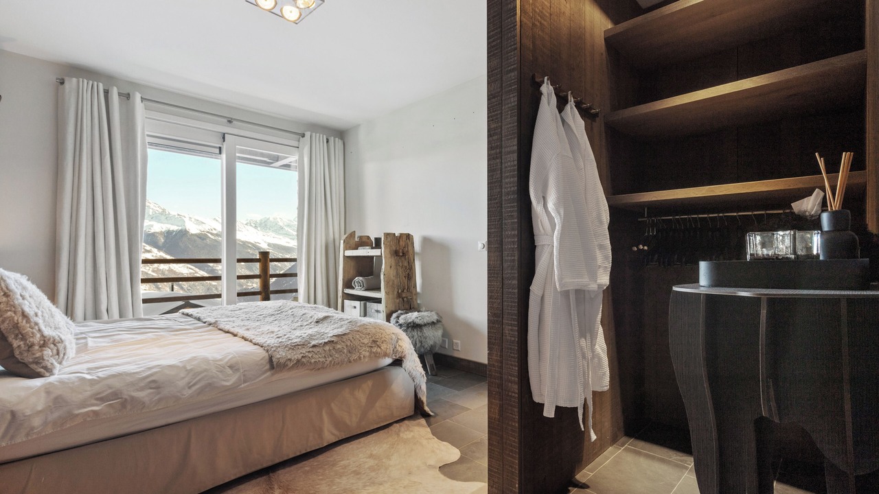 Photo of Bedroom in Vex