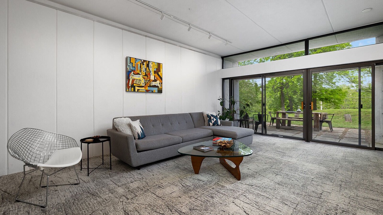 Photo of Livingroom in Turners