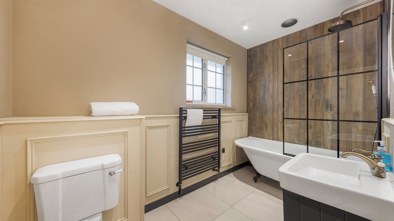 Photo of Bathroom in Borth