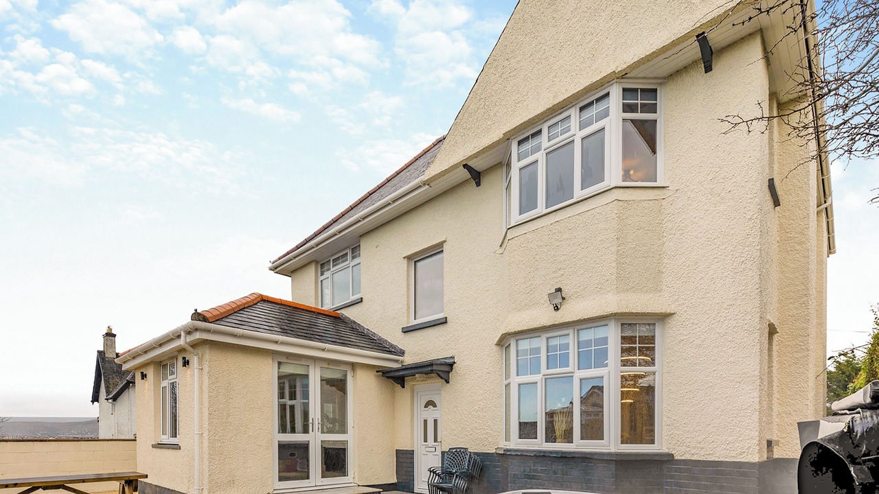 Photo of Others in Borth