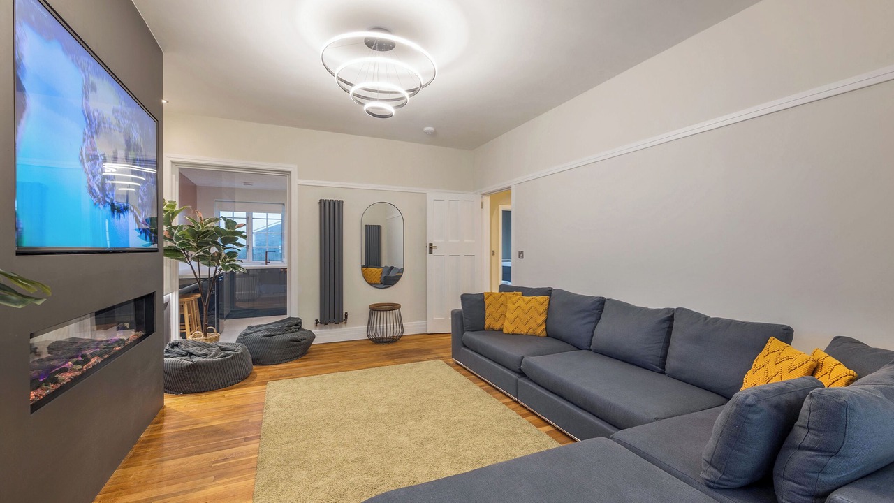 Photo of Others in Borth