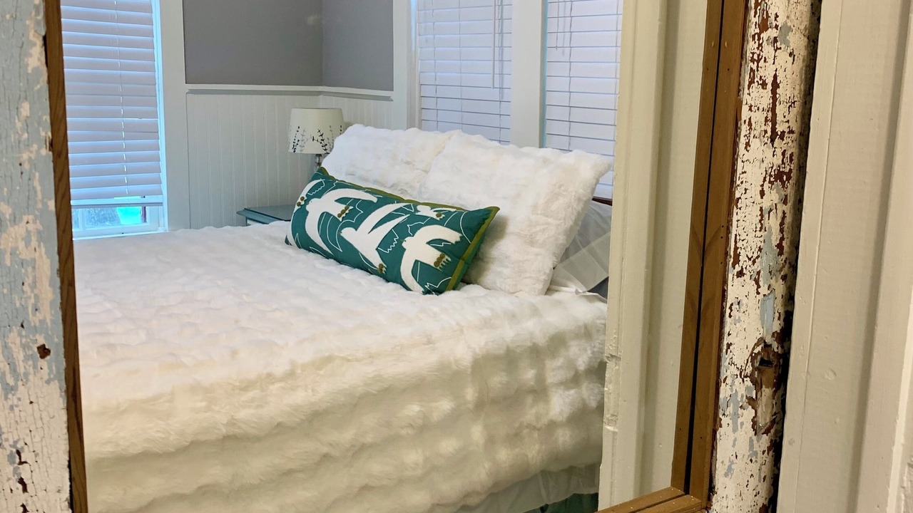 Photo of Bedroom in Kyle