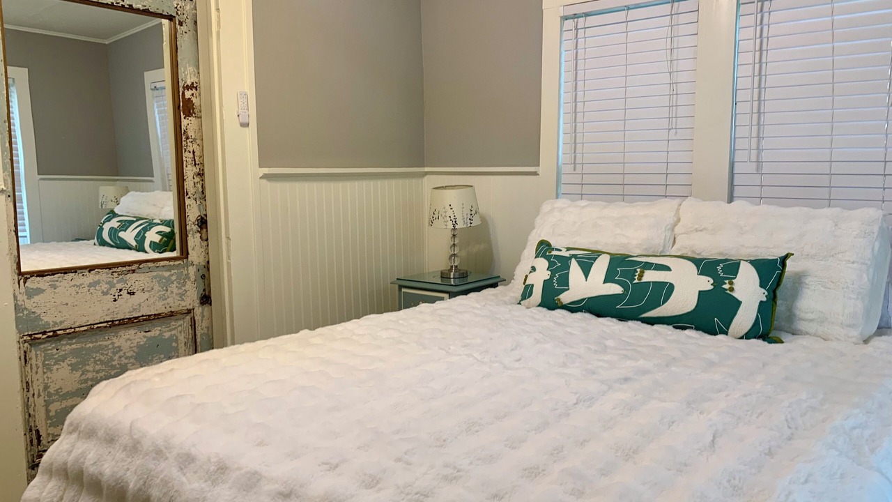 Photo of Bedroom in Kyle