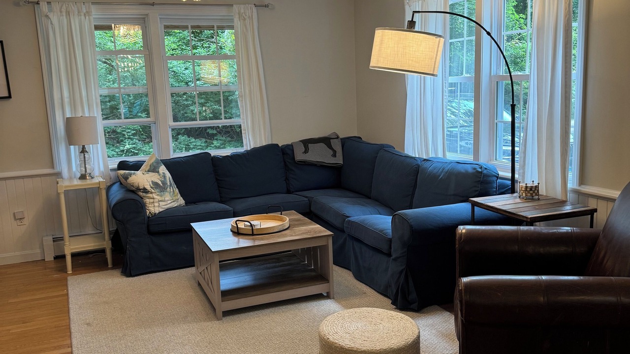 Photo of Livingroom in East Chop