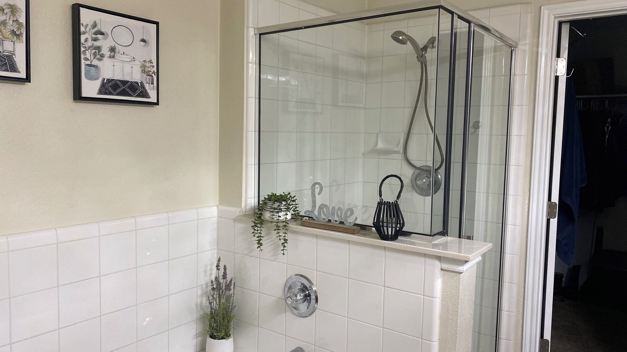 Photo of Bathroom in Cedar Hill