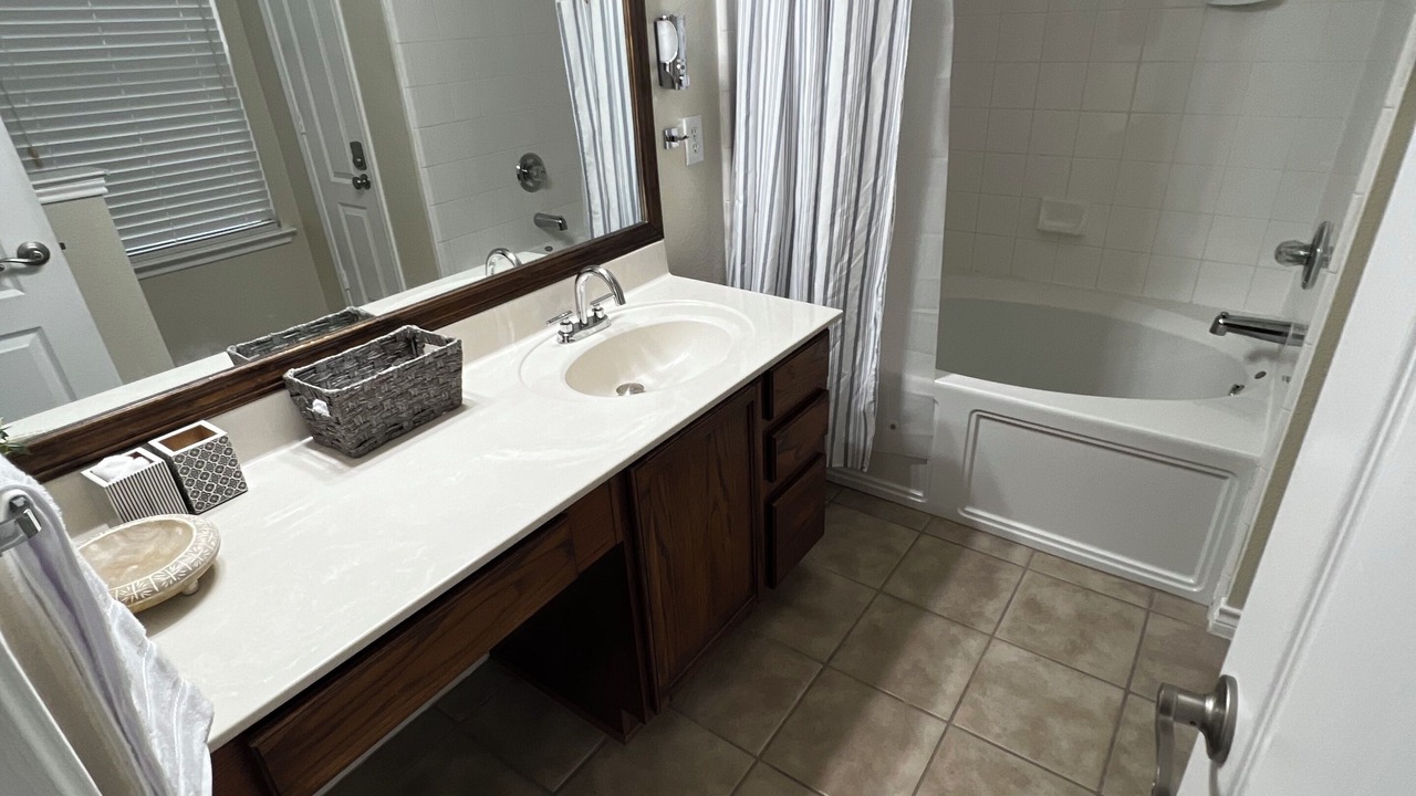 Photo of Bathroom in Cedar Hill