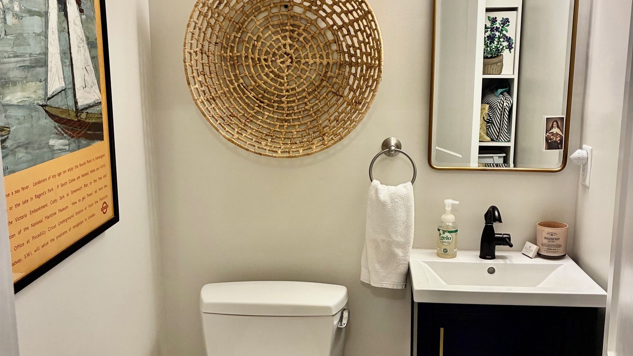 Photo of Bathroom in Miramar