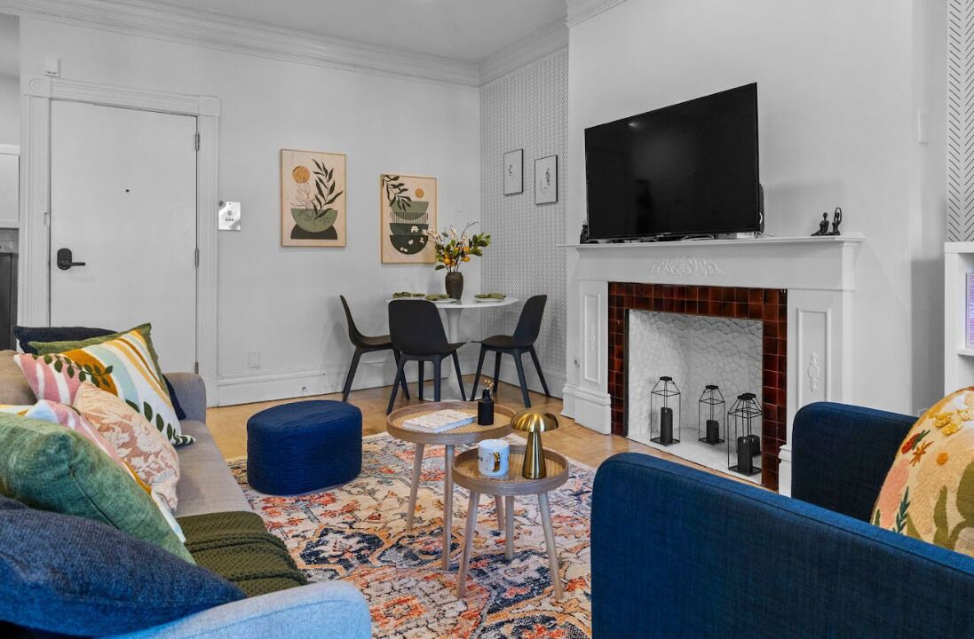 Photo of Livingroom in Back Bay