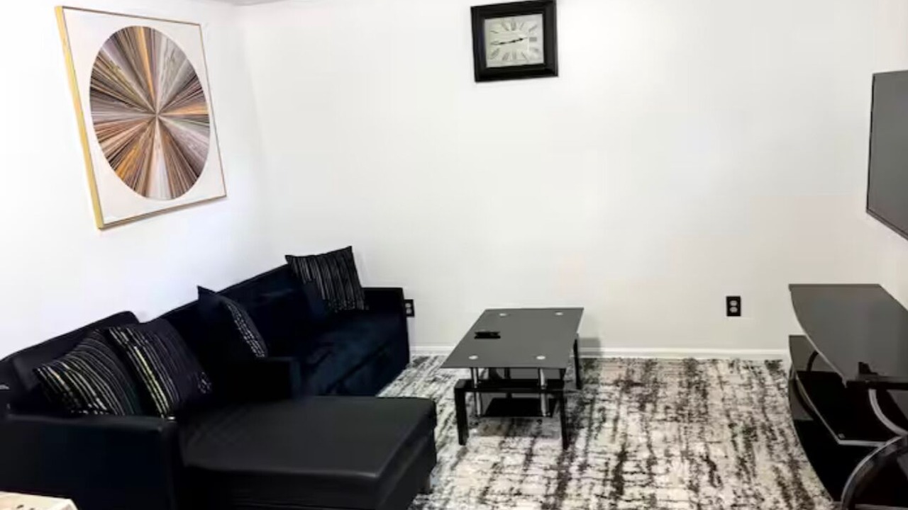 Photo of Livingroom in Beltsville