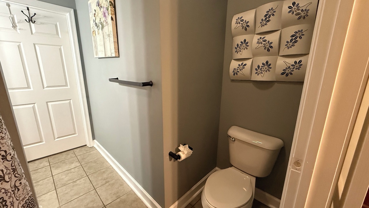 Photo of Bathroom in Huddleston