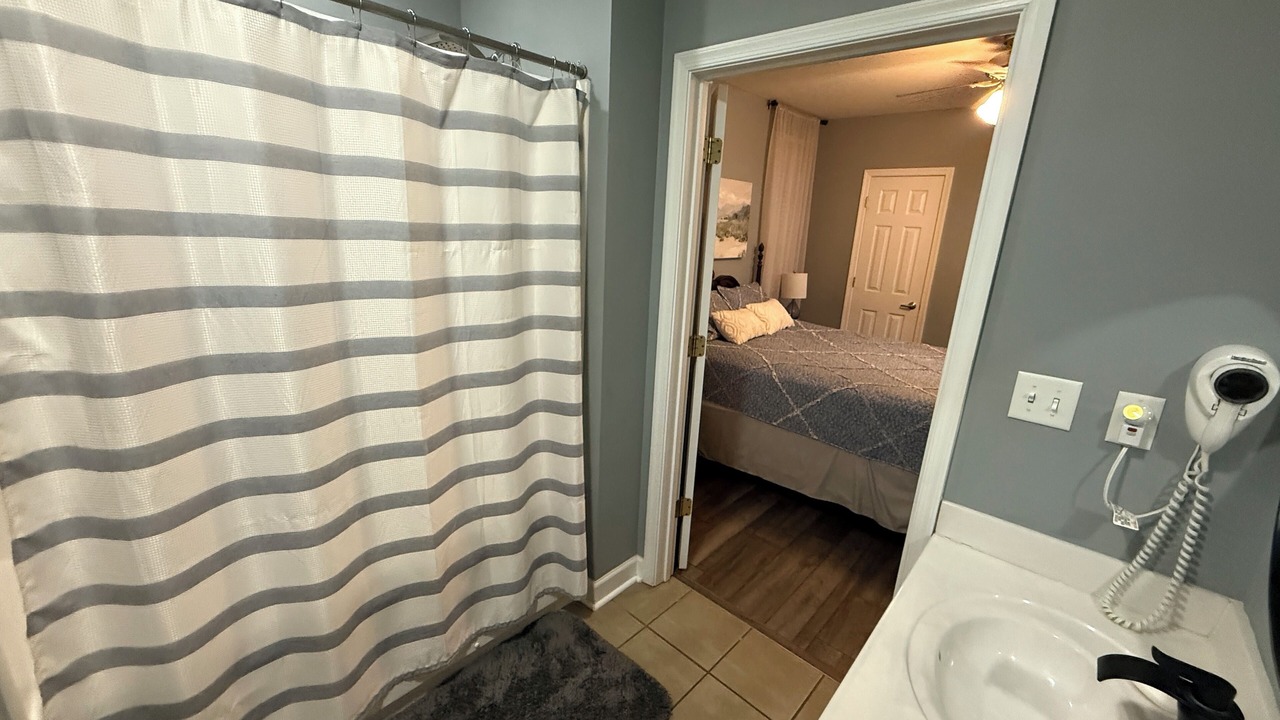 Photo of Bathroom in Huddleston