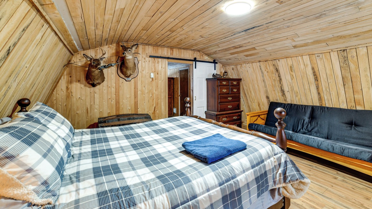 Photo of Bedroom in Long Eddy