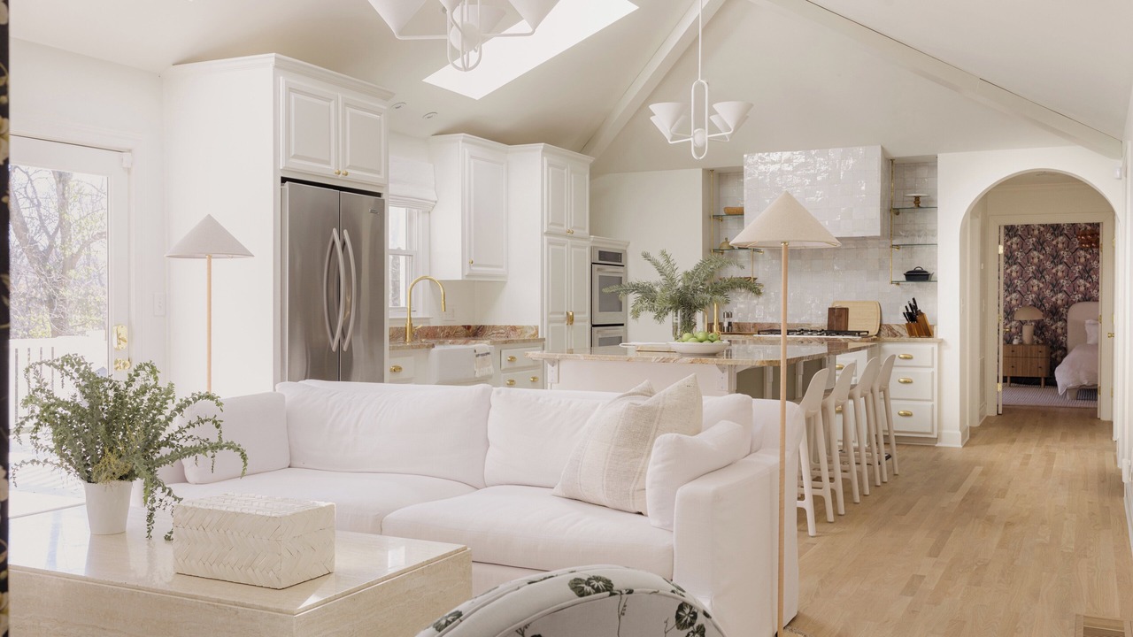 Photo of Livingroom in Forest Hills
