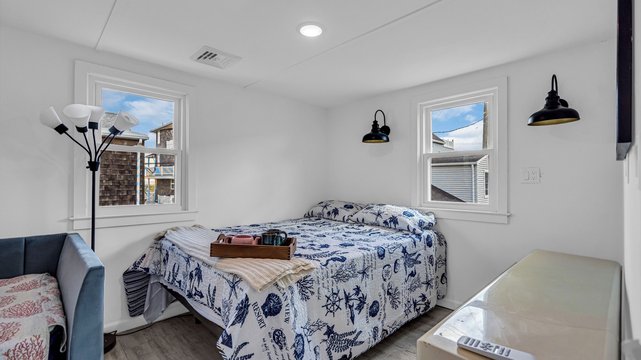 Photo of Bedroom in Ocean Beach III