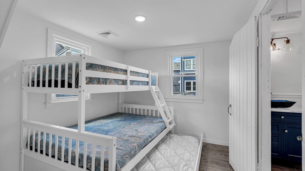 Photo of Bedroom in Ocean Beach III