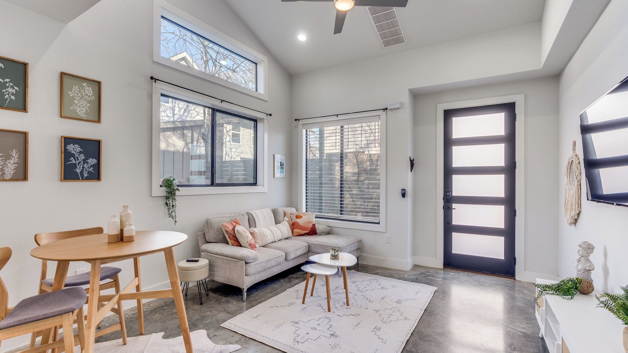 Photo of Livingroom in Govalle