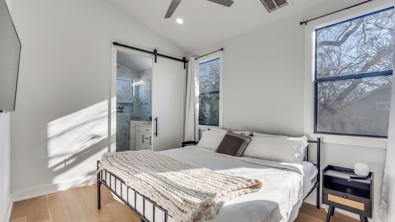Photo of Bedroom in Govalle