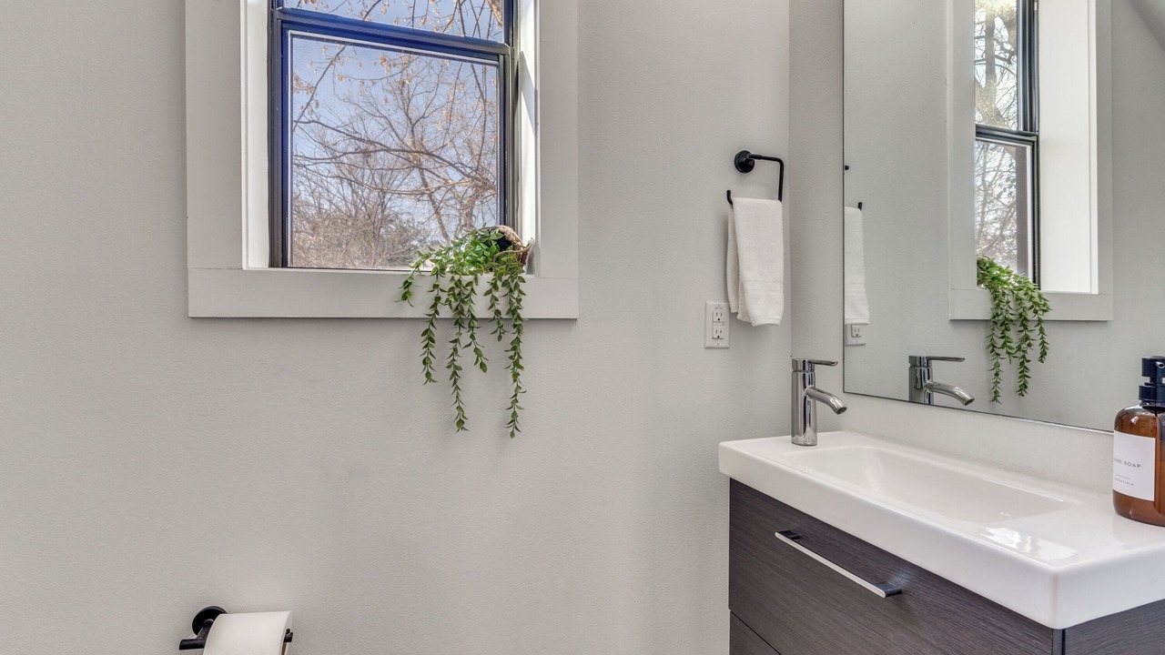 Photo of Bathroom in Govalle