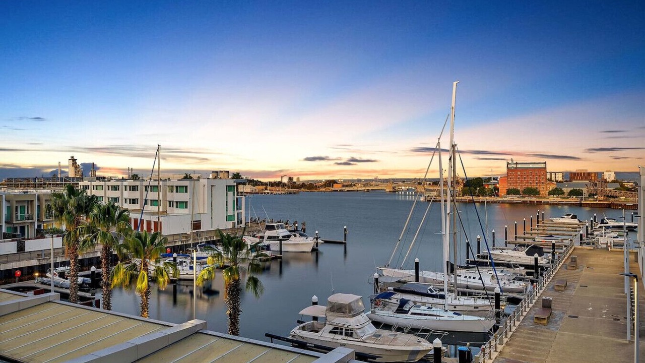 Photo of Others in New Port