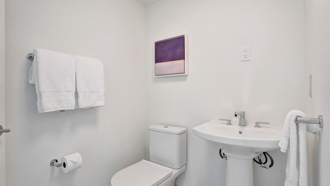 Photo of Bathroom in Mid Beach