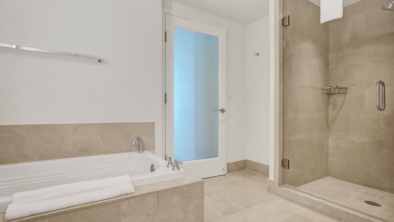 Photo of Bathroom in Mid Beach