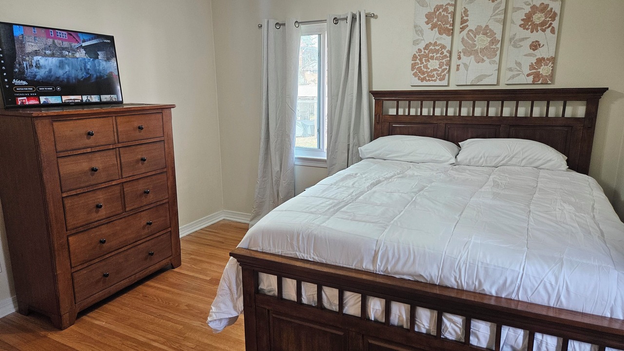 Photo of Bedroom in Red Bank